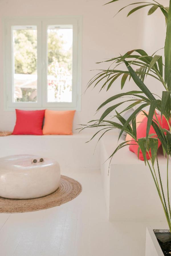 Bohemian Nest - Cheerful 2-Bedroom Villa With Pool Dhavgáta 外观 照片