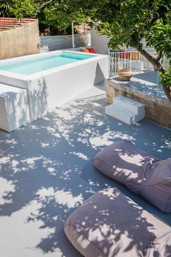 Bohemian Nest - Cheerful 2-Bedroom Villa With Pool Dhavgáta 外观 照片